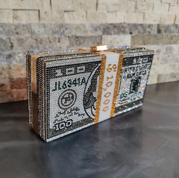 Dazzling Cash Clutch - Picture 15 of 16